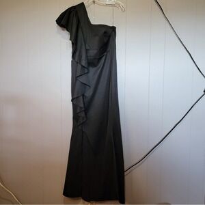 Formal One-Shoulder Ruffle Black‎ Dress With Slit